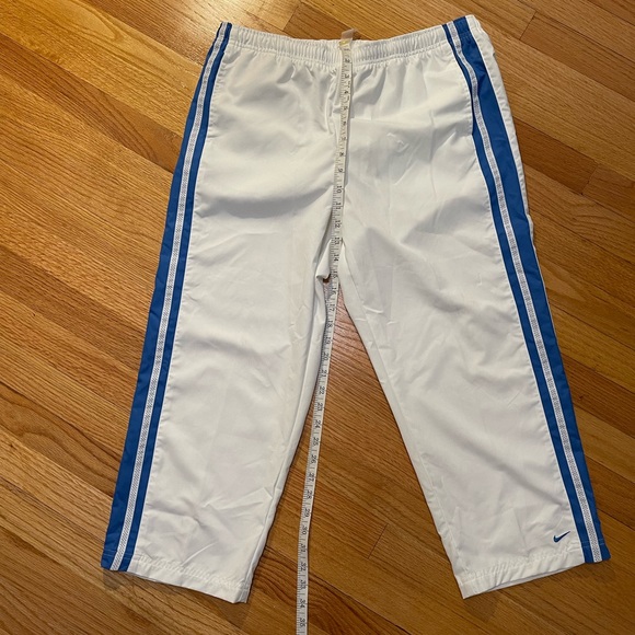 Nike Track Pants Cropped Womens 12-14 LG White Elastic Waist Running Jogging - Picture 2 of 8